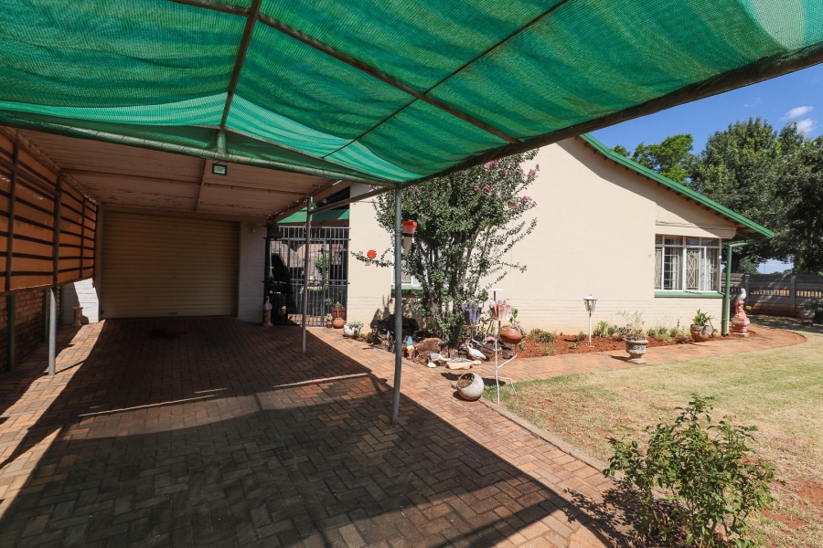3 Bedroom Property for Sale in Stilfontein Ext 1 North West